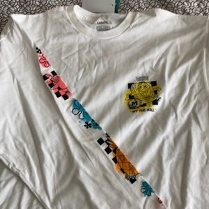 NWT Men’s medium Long sleeve Spongebob Vans tshirt.